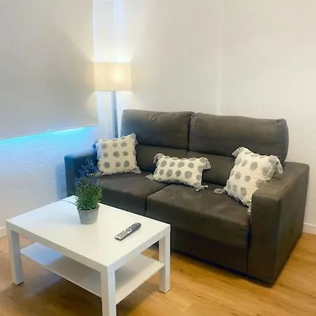 Centrico Piso En By Bebalmy * Torremolinos